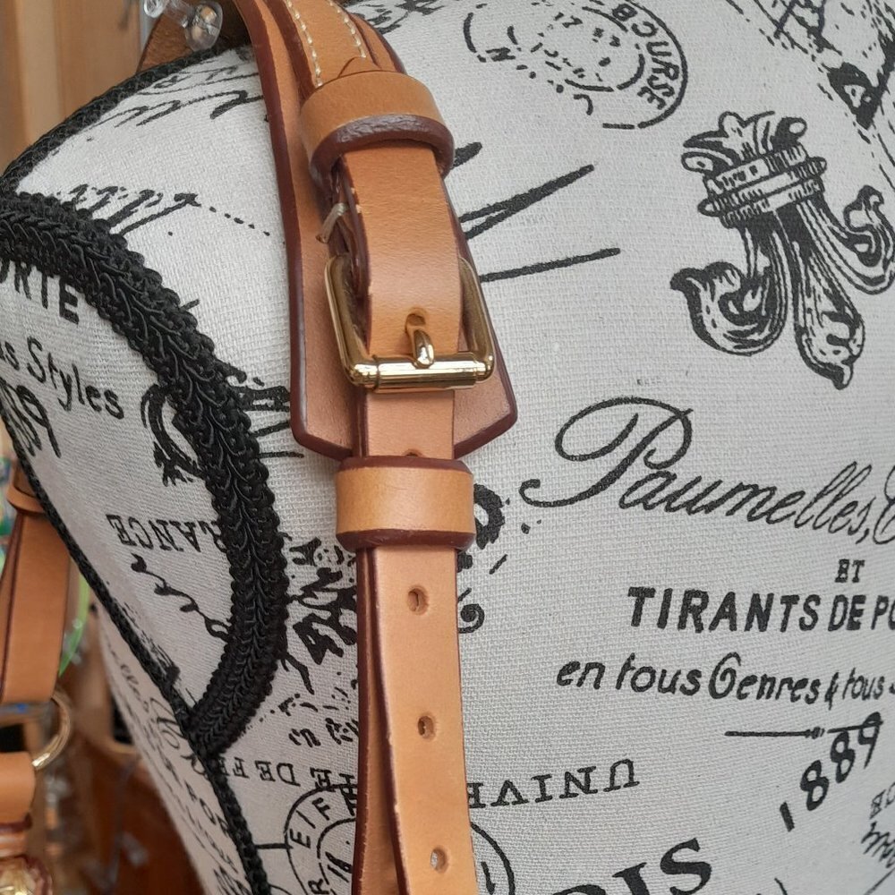 Dooney & Bourke Beige Monogram East West Slouch Shoulder Bag NWOT - Picture 13 of 16